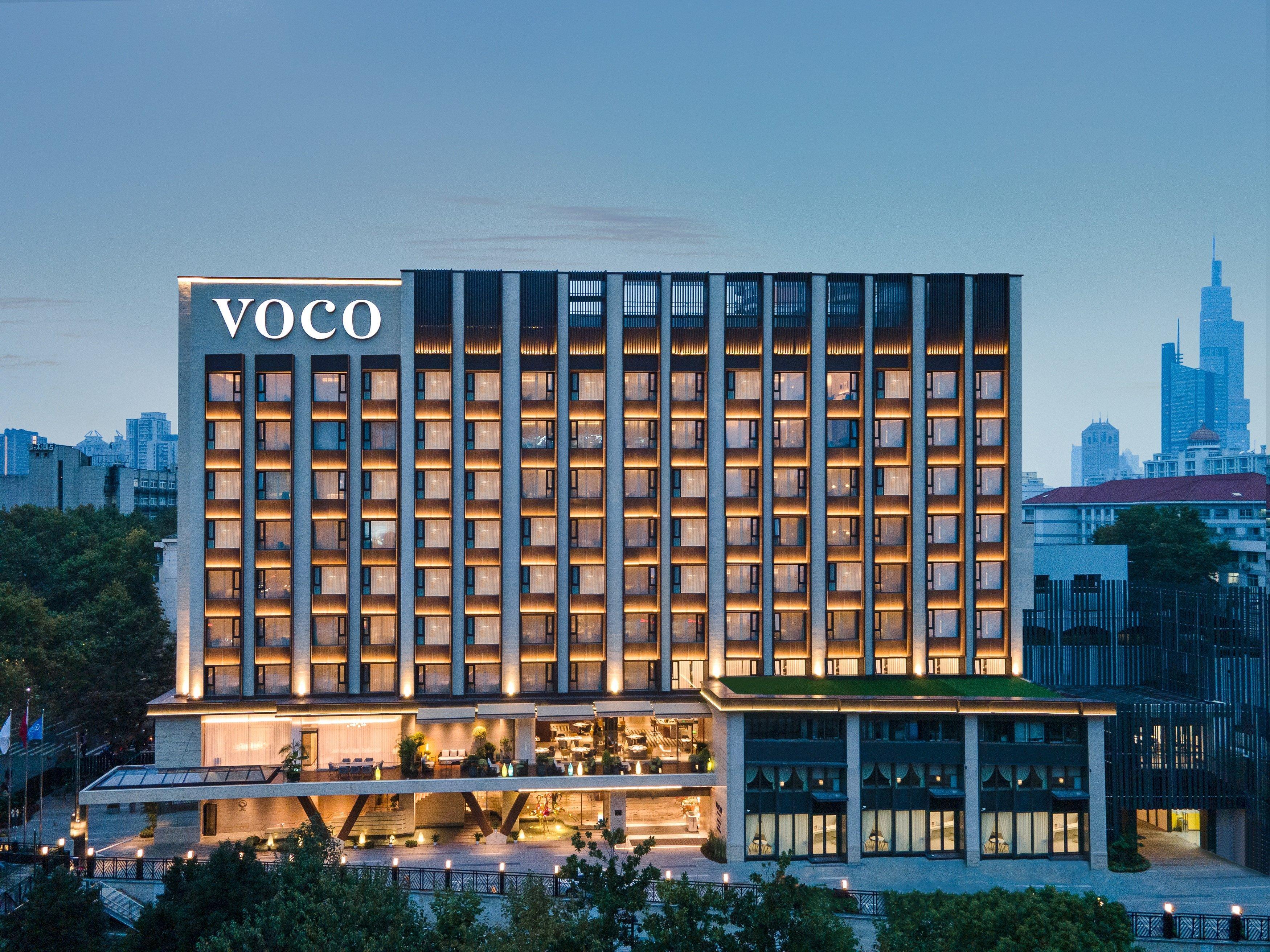 Voco Nanjing Oriental Pearl Hotel Екстериор снимка